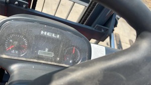 Oferta Especial: Montacargas HELI TCM Usado de 5 Toneladas con Motor Diésel, Montacargas de Segunda Mano FD50 para Contenedores con Desplazador Lateral para Restaurantes - Product Image 6