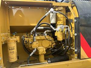 Pompe d'injection diesel d'excavateur d'occasion de 21 tonnes sur chenilles de seconde main pour Caterpillar 320d en vente à ShangHai - Product Image 4