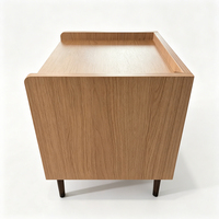Table de chevet moderne en bois avec tiroirs et rangements pour projets hôteliers, d'appartements et de chambres à coucher - Vente en gros