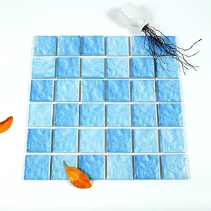 Carreaux de mosaïque de haute qualité de couleur mélangée carreaux muraux carrés surface brillante céramique océan mer bleu vague verre carreaux de piscine