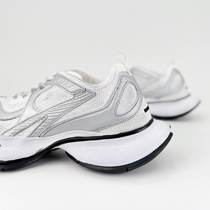 Chaussures décontractées à semelles épaisses, style marche, tendance, originales, populaires, pour garçons et filles - Product Image 4