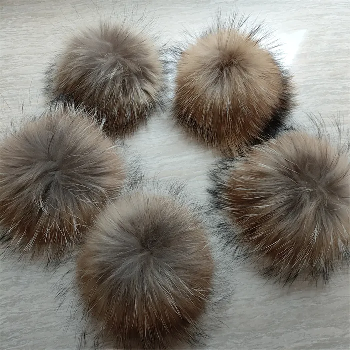 中国ふわふわアライグマ毛皮襟ポンポン