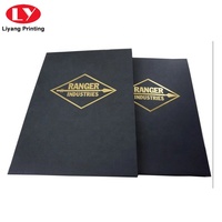Carpetas Personalizadas de Alta Gama con Bolsillos Impresos, Carpetas de Presentación de Papel Kraft Negro A4 con Impresión de Logotipo en Lámina Dorada