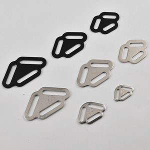 Boucles triangulaires en métal, accessoires de quincaillerie pour la réglage des bretelles de sac à dos - Product Image 1