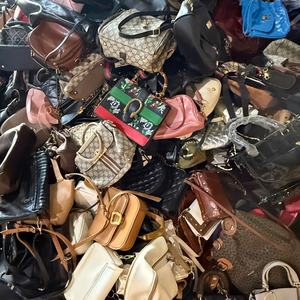 Sacs à main d'occasion, envoi de sacs à main - Product Image 3