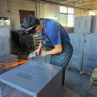 Armoire de télécommunications étanche en aluminium thermolaqué pour appareil de contrôle de cabinet réseau