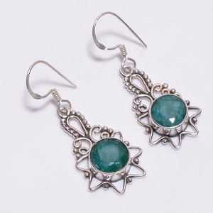 Bijoux de boucle d'oreille de forme ronde de pierre précieuse de forme d'émeraude naturelle, exportateur de bijoux de boucle d'oreille de pierre précieuse d'argent sterling 925, bijoux fins - Product Image 4