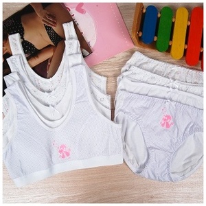 Set di mutandine 1,2 per il reggiseno Junior passo passo-passo in 8 pezzi per la biancheria intima giovanile dei ragazzi delle scuole medie elementari - Product Image 1