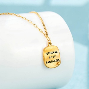 Nouvelle tendance : Collier ras du cou en acier inoxydable avec pendentif carré « Amour éternel » – Fantastique collier à lettres - Product Image 5