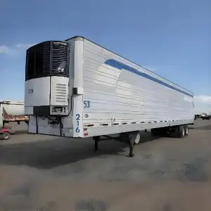 JT nouveau camion de réfrigérateur semi-remorque Sinotruk/remorque de conteneur réfrigéré pour le stockage des fruits et légumes