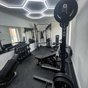 Kommerzielles 5-Grid-System Sechskant-LED-Fitness-Leuchten Waben-Design für die Freizeit gestaltung im Sportbereich des Gymnasiums - Product Image 4