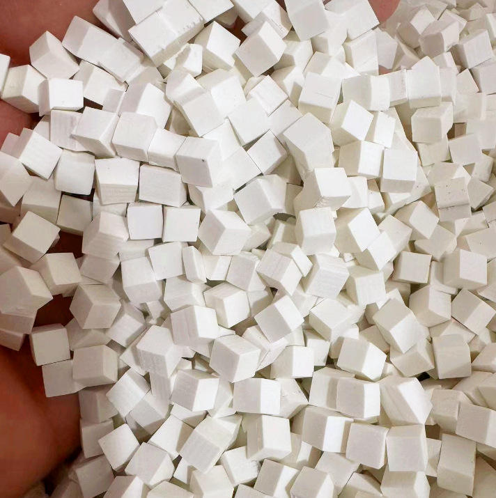 Simulated coconut milk cubes