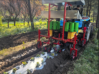 Transplanteur de légumes monté sur tracteur, machine à repiquer les oignons, équipement de repiquage de semis de légumes