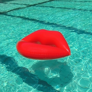 180 Venta Caliente agua inflable labio rojo fila flotante cama flotante Rosa grande adulto piscina fiesta balsa juguetes anillo de natación - Product Image 4