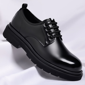 Chaussures habillées en cuir verni pour hommes, à talon bas, antidérapantes, pour le bureau, chaussures de travail décontractées, fabriquées à Wenzhou - Product Image 1