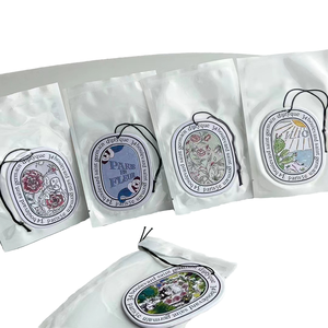 Ambientador de Papel Colgante Personalizado al por Mayor de Fábrica con Logotipo, Diferentes Aromas y Tamaños, Ambientador para Coche y Armario - Product Image 4