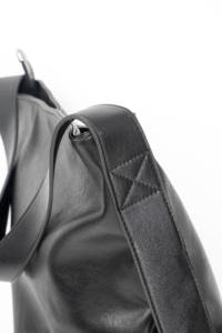 กระเป๋าสะพายไหล่ผู้หญิงหนังวัวแท้สีดำลายเรขาคณิตย้อนยุค ยี่ห้อจุนซิง ปิดด้วยซิป แฟชั่นทุกฤดูกาล - Product Image 3