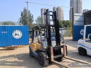 Chariot élévateur d'occasion TCM FD40 4 tonnes, origine Japon, moteur Isuzu et boîte de vitesses, alimenté au carburant, testé et certifié, vente chaude - Product Image 4