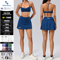 Ensemble de yoga 1 pièce léger et personnalisé pour femme, avec logo, soutien-gorge de sport froncé et jupe de yoga taille haute à dos en T, grandes tailles