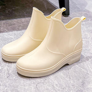 Chaussures imperméables à plateforme haute pour femmes en PVC au design simple et tendance, antidérapantes, bottes <span class=keywords><strong>de</strong></span> <span class=keywords><strong>pluie</strong></span> pour toutes les saisons - Product Image 4