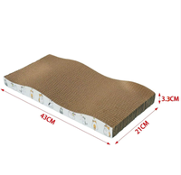 Planche à gratter simple et écologique pour chat, boule à gratter en bois, poly-sac emballé à l'intérieur, jouet parfait pour chats.