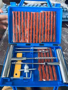 Kit de réparation de pneu universel Kit de réparation de voiture d'urgence multifonction Outils de réparation de crevaison - Product Image 3