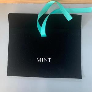 Bolsa de Joyería de Terciopelo Doble Negro de Alta Calidad con Cinta de 2 cm para Collares, Pendientes, Gafas y Pulseras - Product Image 5