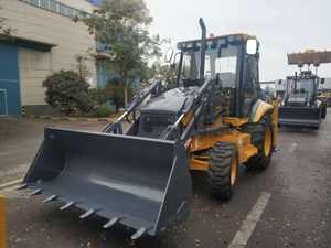 Retroexcavadora de Alta Calidad XT870H de 2.5 Toneladas con Repuestos en Oferta - Product Image 6