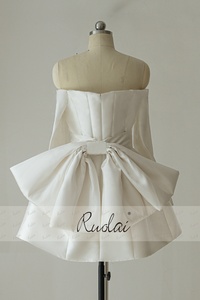 Ruolai QD06325 <span class=keywords><strong>Mini</strong></span> <span class=keywords><strong>abiti</strong></span> <span class=keywords><strong>da</strong></span> <span class=keywords><strong>sposa</strong></span> a manica lunga in raso per donne con spalline a papillon sul retro <span class=keywords><strong>abiti</strong></span> <span class=keywords><strong>da</strong></span> <span class=keywords><strong>sposa</strong></span> corti - Product Image 4