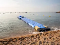 Ponton flottant à piston encadré en HDPE ultra durable Plate-forme de quai modulaire Passerelle aquatique Jet Ski Amarrage pour lagunes côtières