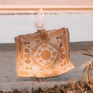 Vente chaude fleurs colorées tapis tissés de couleur personnalisée avec glands tapisserie jeter des couvertures pour camping plage en plein air - Product Image 3