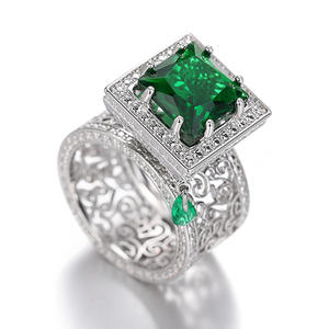 Anillo de Cóctel T0082 para Mujer con Esmeralda y Engaste de Garras, Anillos de Compromiso de Moda - Product Image 5