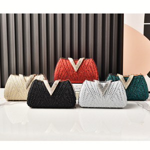 <span class=keywords><strong>Sac</strong></span> de soirée en gros pour femme, pochette en forme de V avec strass, <span class=keywords><strong>bandoulière</strong></span> chaîne détachable, <span class=keywords><strong>sac</strong></span> à main de fête formel - Product Image 6