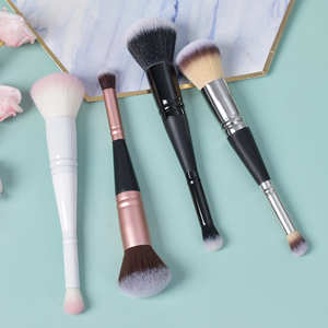 <span class=keywords><strong>Pinceau</strong></span> fond de teint simple <span class=keywords><strong>Pinceau</strong></span> fond de teint et correcteur à double tête avec logo personnalisé <span class=keywords><strong>Pinceau</strong></span> maquillage noir doux - Product Image 5