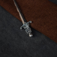 Épingle à cheveux gothique sorcière 15 cm avec squelette de mouton et épée, style sorcellerie