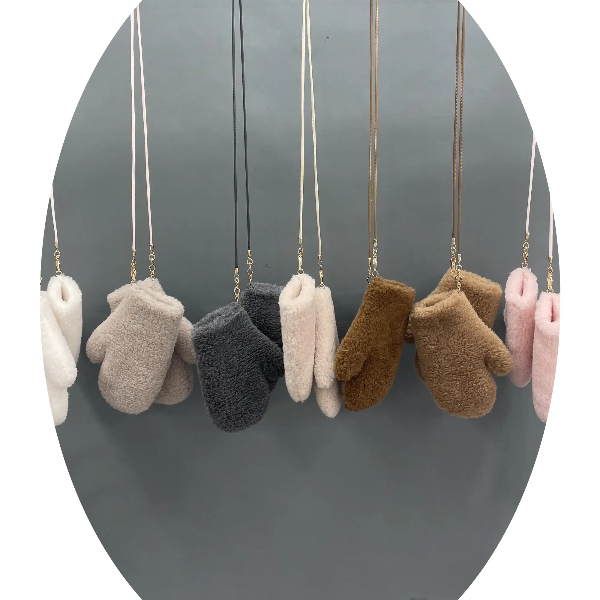 Оптовая цена, зимние меховые варежки Y2K, плотные женские мягкие перчатки с цепочкой из овечьего меха