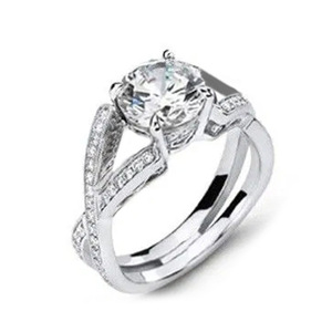 Anillo de Compromiso de Diamantes en Oro Blanco para Mujer F1081, Corte Brillante Redondo, Diamantes Laterales Naturales de Color G - Product Image 2