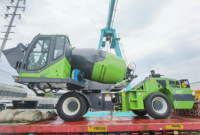 Camion malaxeur à béton autochargeur de 4 mètres cubes, monté sur camion, pour les projets de construction routière municipale