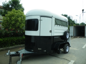 Remolque Económico para Caballos, Galvanizado en Caliente, para 2 Caballos, Carga Recta, Remolque Básico Asequible para Transporte de Caballos con Rampa - Product Image 3