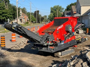 Déchiqueteur mobile circulaire UYK221 respectueux <span class=keywords><strong>des</strong></span> environnements urbains avec moteur et engin à faible bruit et faibles émissions - Product Image 6