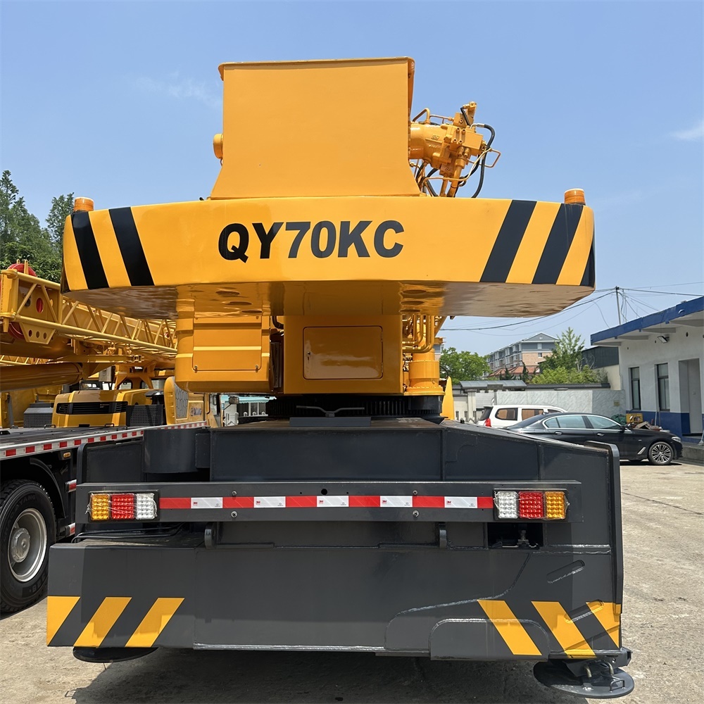 Top Performance Used Mobile Crane QY70KC 70Tons Construction Truck Mounted Crane Construction Lifters All Terrain Crane for Sale