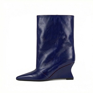 Botas de lujo para mujer, de caña ancha, con tacón de cuña esculpido, punta puntiaguda, de PU aceitado, estilo cowboy, para nieve - Product Image 5