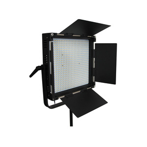 ไฟสตูดิโอ LED สำหรับถ่ายภาพระดับมืออาชีพ 3200-6500K ควบคุมผ่านแอพ ตัวเครื่องอะลูมิเนียมอัลลอย PST-600D สำหรับงานแต่งงานและถ่ายภาพเด็ก - Product Image 1