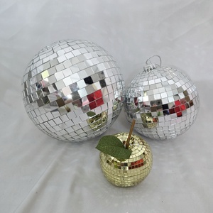 Tùy Chỉnh Kích Cỡ Khác Nhau Hình Dạng Polyron Chất Liệu Disco Bóng <span class=keywords><strong>Clip</strong></span> Nhựa Bóng Giáng Sinh Kỳ Nghỉ Móc Siêu Thị Sân Khấu Đạo Cụ - Product Image 3