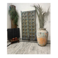 Porte à panneaux en bois de teck fabriquée à la main pour la vie de luxe Excellent rapport qualité-prix pour les détails traditionnels dans les meubles de salon