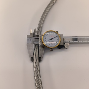 <span class=keywords><strong>Tuyau</strong></span> <span class=keywords><strong>flexible</strong></span> tressé en PVC d'acier inoxydable <span class=keywords><strong>de</strong></span> conception moderne <span class=keywords><strong>pour</strong></span> la salle <span class=keywords><strong>de</strong></span> bains <span class=keywords><strong>de</strong></span> <span class=keywords><strong>cuisine</strong></span> <span class=keywords><strong>de</strong></span> toilette <span class=keywords><strong>pour</strong></span> des hôtels - Product Image 3