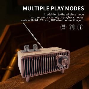 Altavoz Inalámbrico Retro, Radio Vintage de Madera de Nogal, Radio FM Giratoria de 20W con Función de Reproductor de Música por USB/Tarjeta TF/Aux - Product Image 4