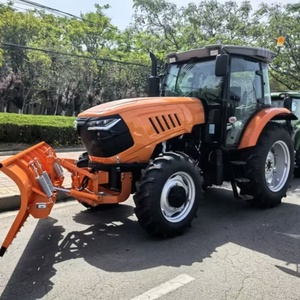 รถแทรกเตอร์การเกษตร 120 แรงม้า ขับเคลื่อน 4 ล้อ พร้อมห้องโดยสารติดตั้งเครื่องปรับอากาศ ล้อพร้อมเกียร์ เครื่องยนต์ ชุดเกียร์ มอเตอร์ และชิ้นส่วนหลัก - Product Image 3