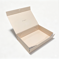 Boîte intelligente rose de luxe pour enfants avec insert en mousse personnalisé pour tablette éducative et casque professionnel, idéale pour offrir en cadeau