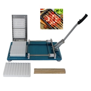 Outil manuel robuste pour l'enfilage de la viande destiné aux restaurants, aux services de traiteur et aux entreprises de transformation alimentaire - Product Image 1